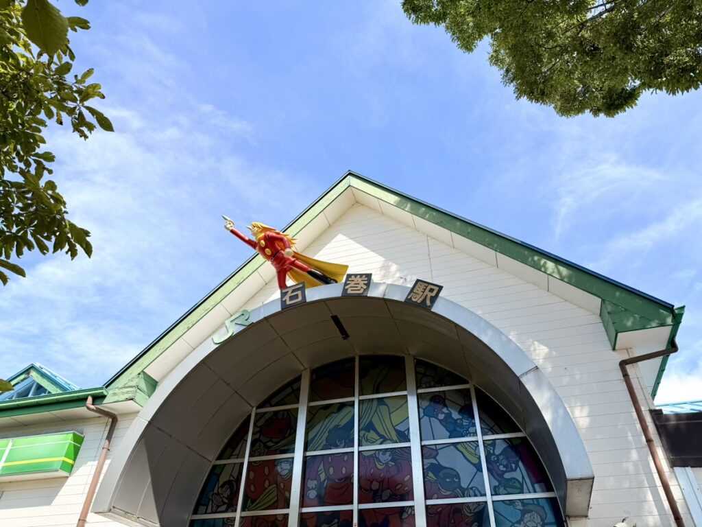 石巻駅のホーム(宮城県石巻市)