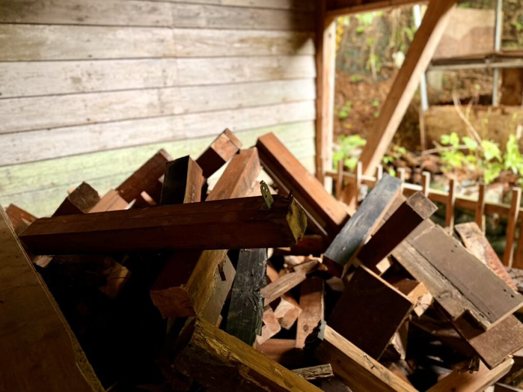 MORIUMIUS(旧桑浜小学校)薪