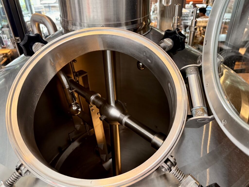 NUMBER NINE BREWERY(醸造設備)