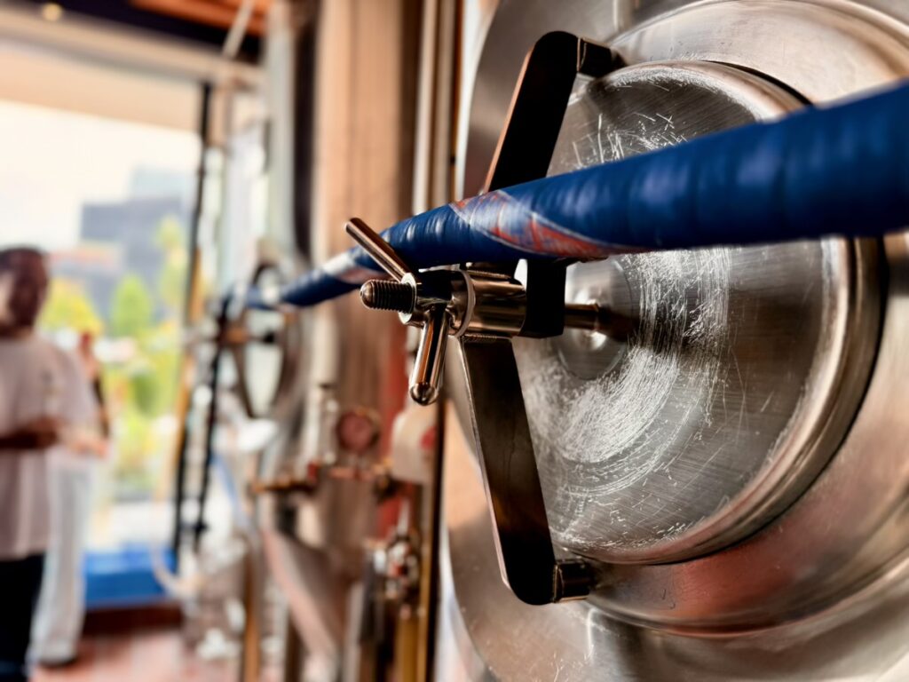 NUMBER NINE BREWERY(醸造設備)