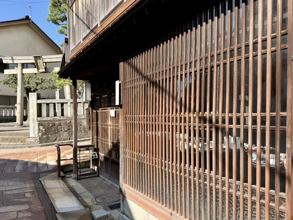 茶屋建築の特徴である「木虫籠」