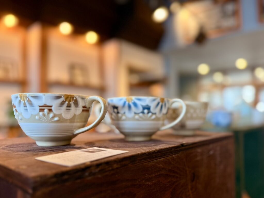 ヒラクビル館内