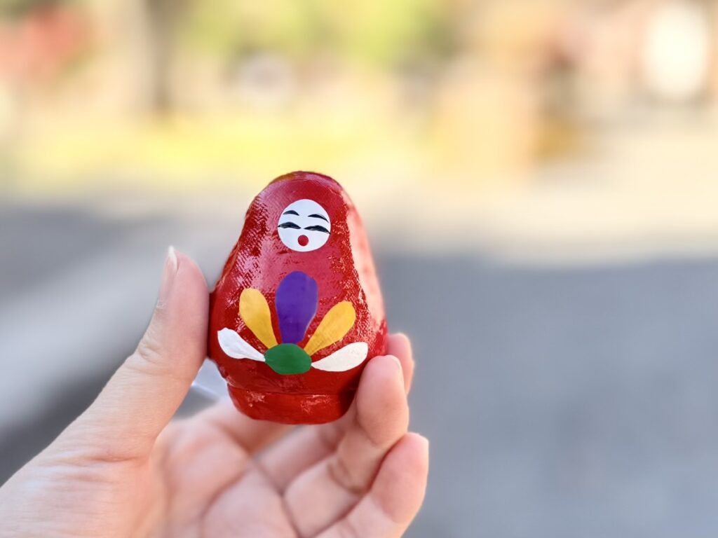 昼間の虎渓山永保寺の境内