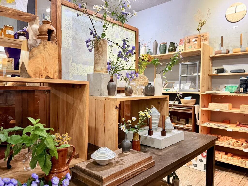 糸島くらし×ここのき 店内