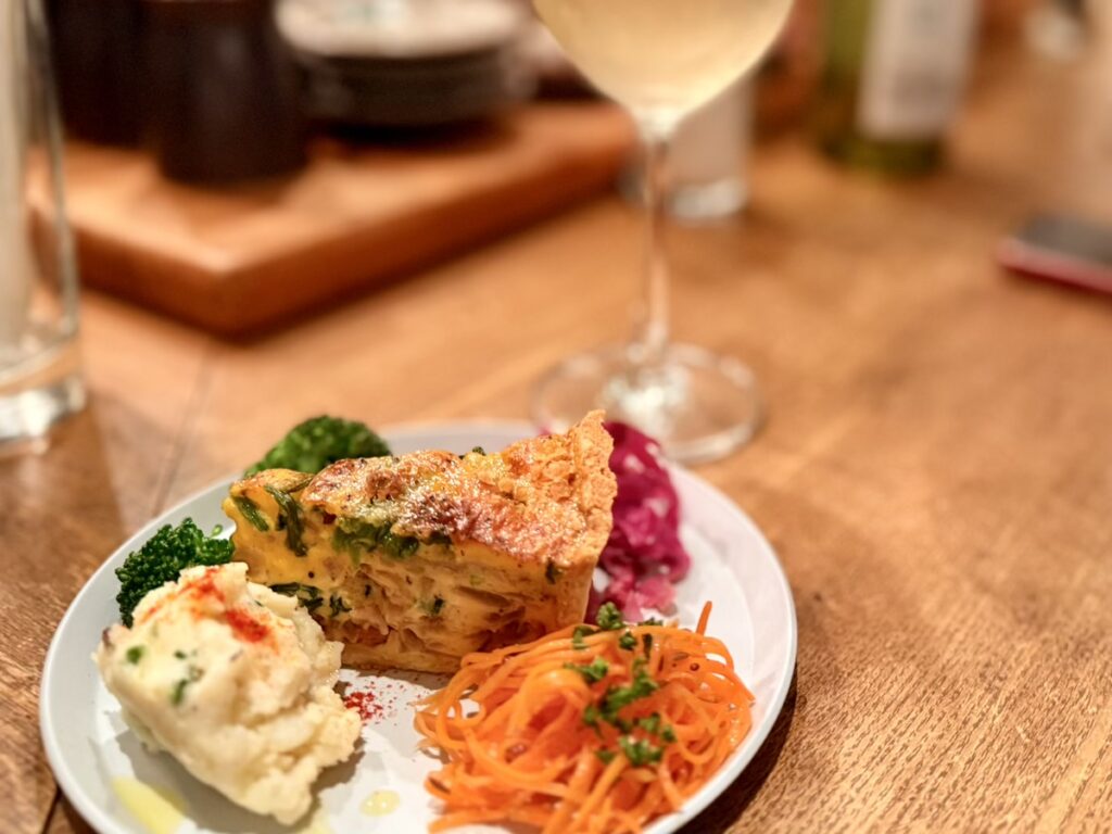 駅前のバル｜「地魚BANK」お料理