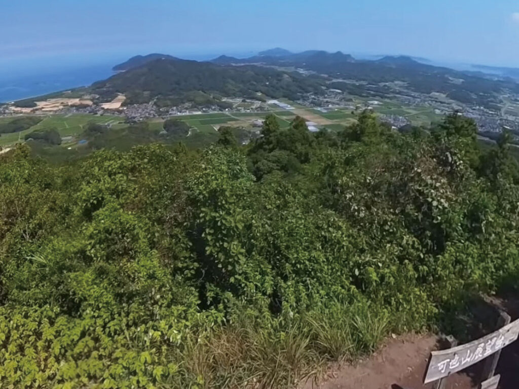【福岡】＜縁をたどる＞糸島― 韓の祈りと可也山、スナックで乾杯 ―（地元ガイド付）